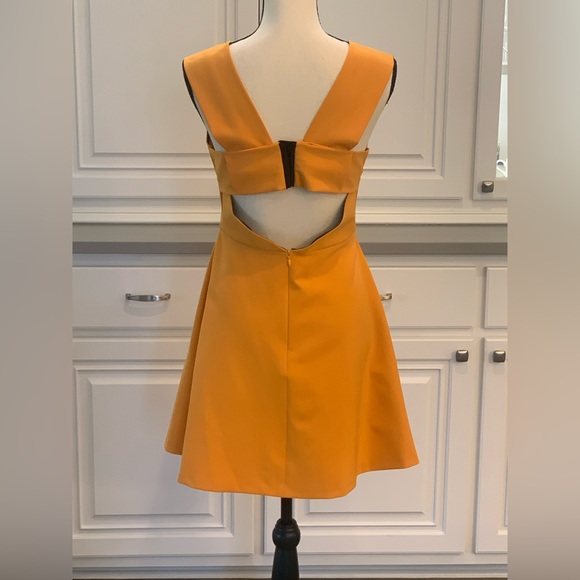 ZARA ~ Fit & Flare Back Bow Cut Out Mini Dress in Orange ~ Size Medium - Picture 6 of 12